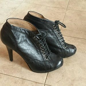 Nine West lace up heels